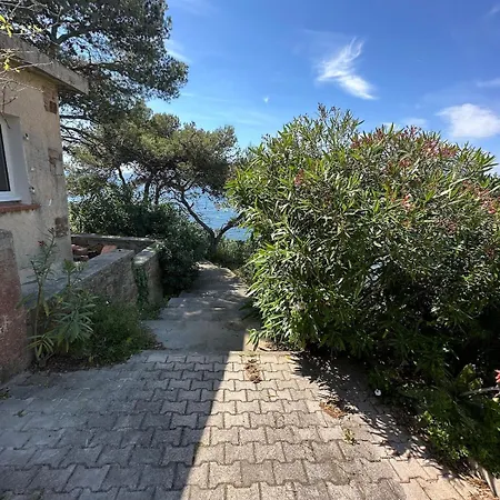 Casa vacanze Beachfront Rooftop House Le Pradet